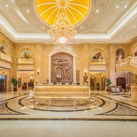 Vienna Hotel Chaozhou Plaza Esterno foto
