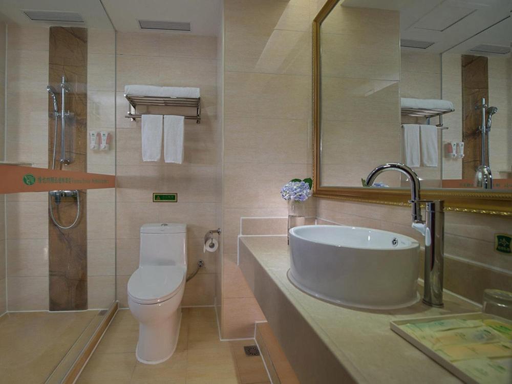Vienna Hotel Chaozhou Plaza Esterno foto